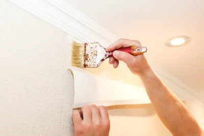 Pose de papier peint à Cerisy-la-Forêt — revêtements muraux et toiles de verre